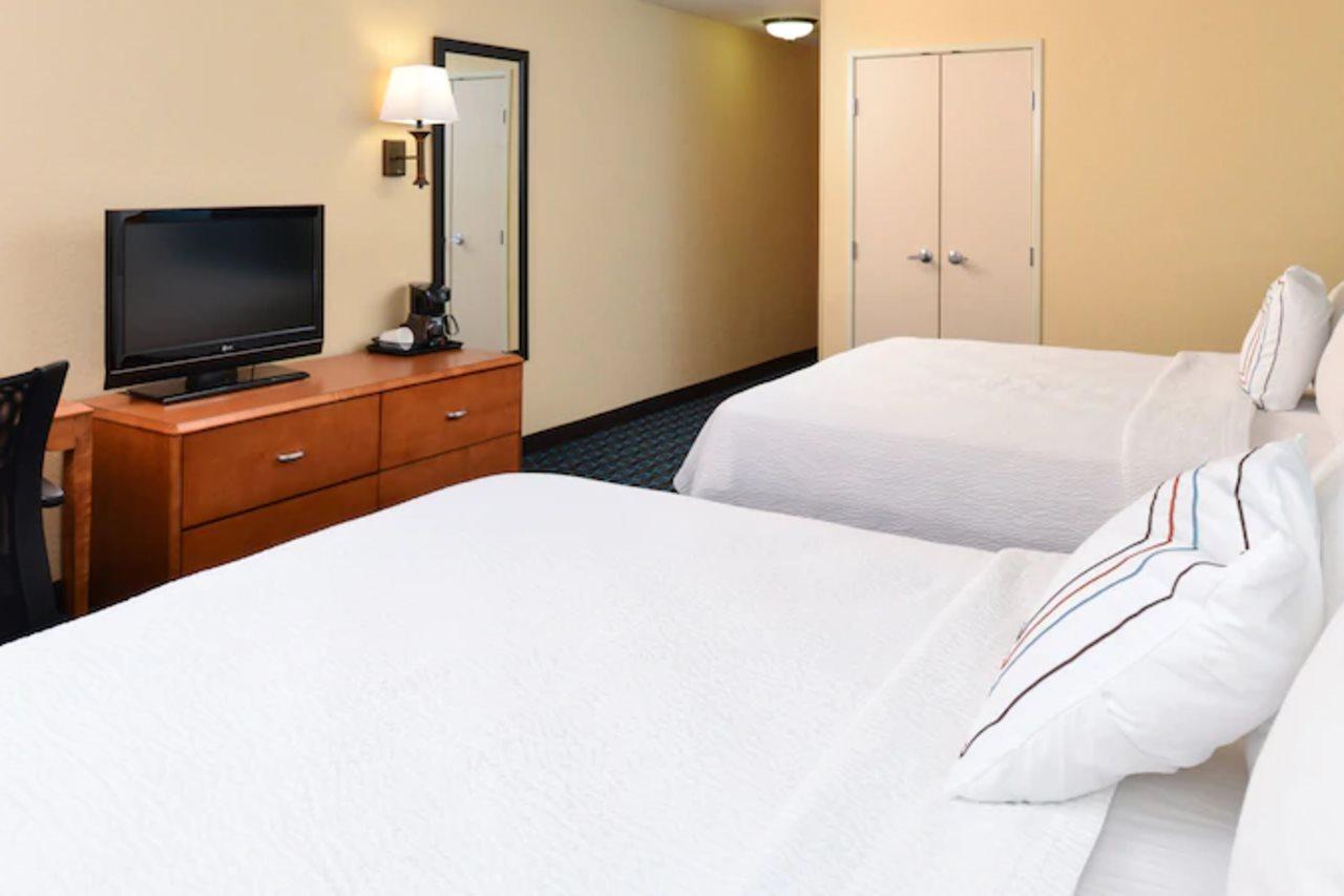 Fairfield Inn & Suites Блумінгтон Екстер'єр фото