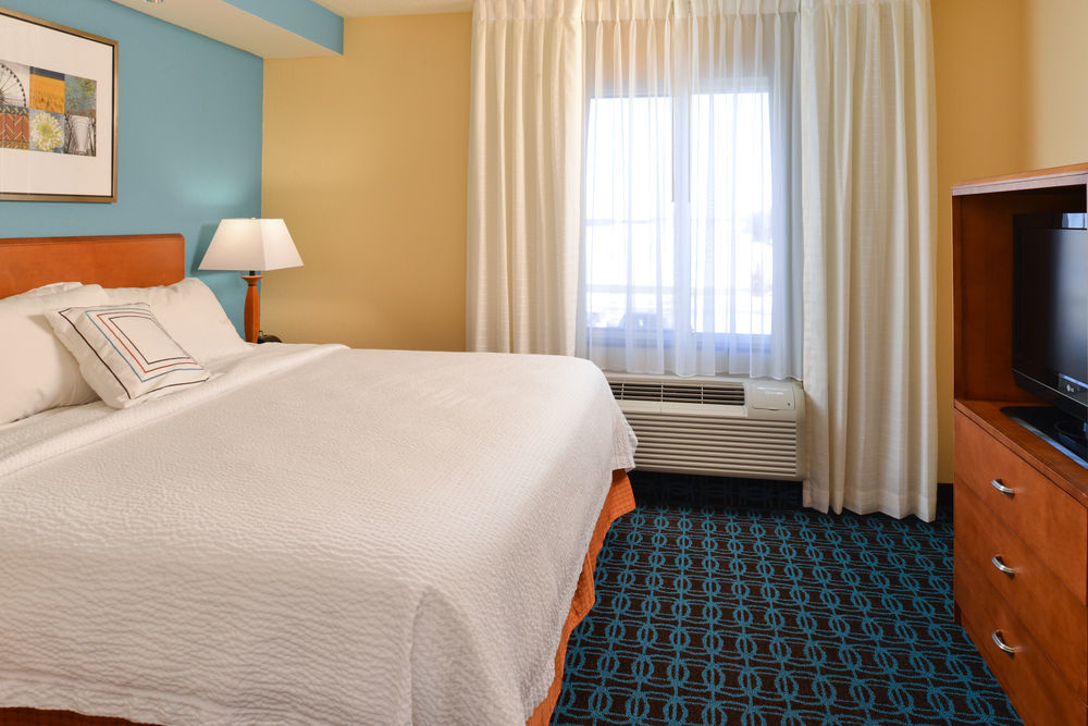 Fairfield Inn & Suites Блумінгтон Екстер'єр фото